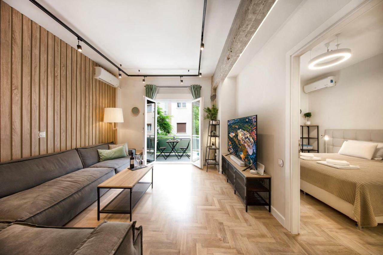 Stunning Αpartment Ιn Τhe Heart Athens. Daire Dış mekan fotoğraf