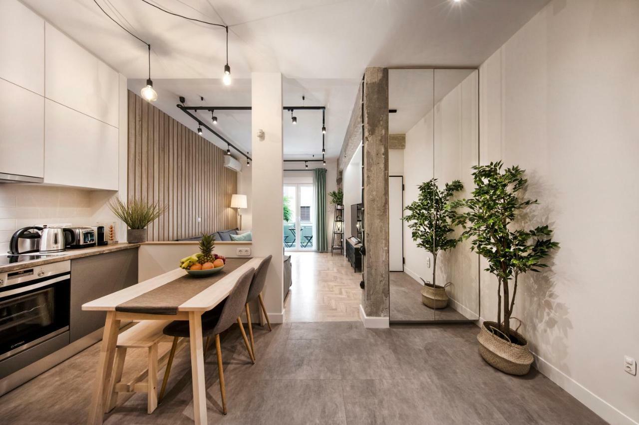 Stunning Αpartment Ιn Τhe Heart Athens. Daire Dış mekan fotoğraf